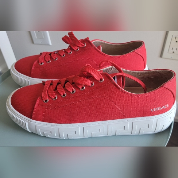 Versace Medusa Greca low top (red) size 44 EU/12 US - Picture 2 of 8